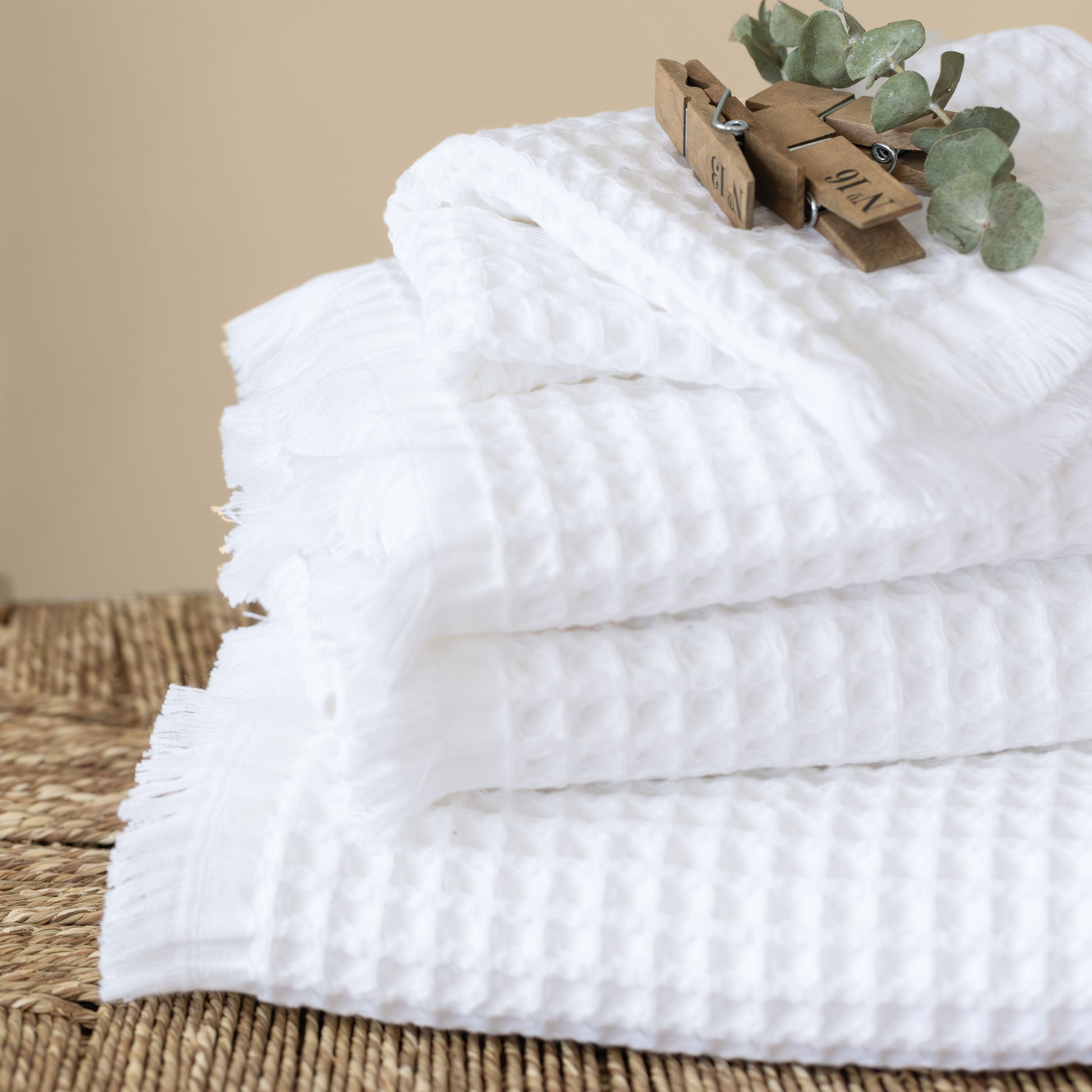 Pack of 25 Bulk Waffle Weave Washcloth Towels, Short Fringed, 100% Turkish Cotton, White-3