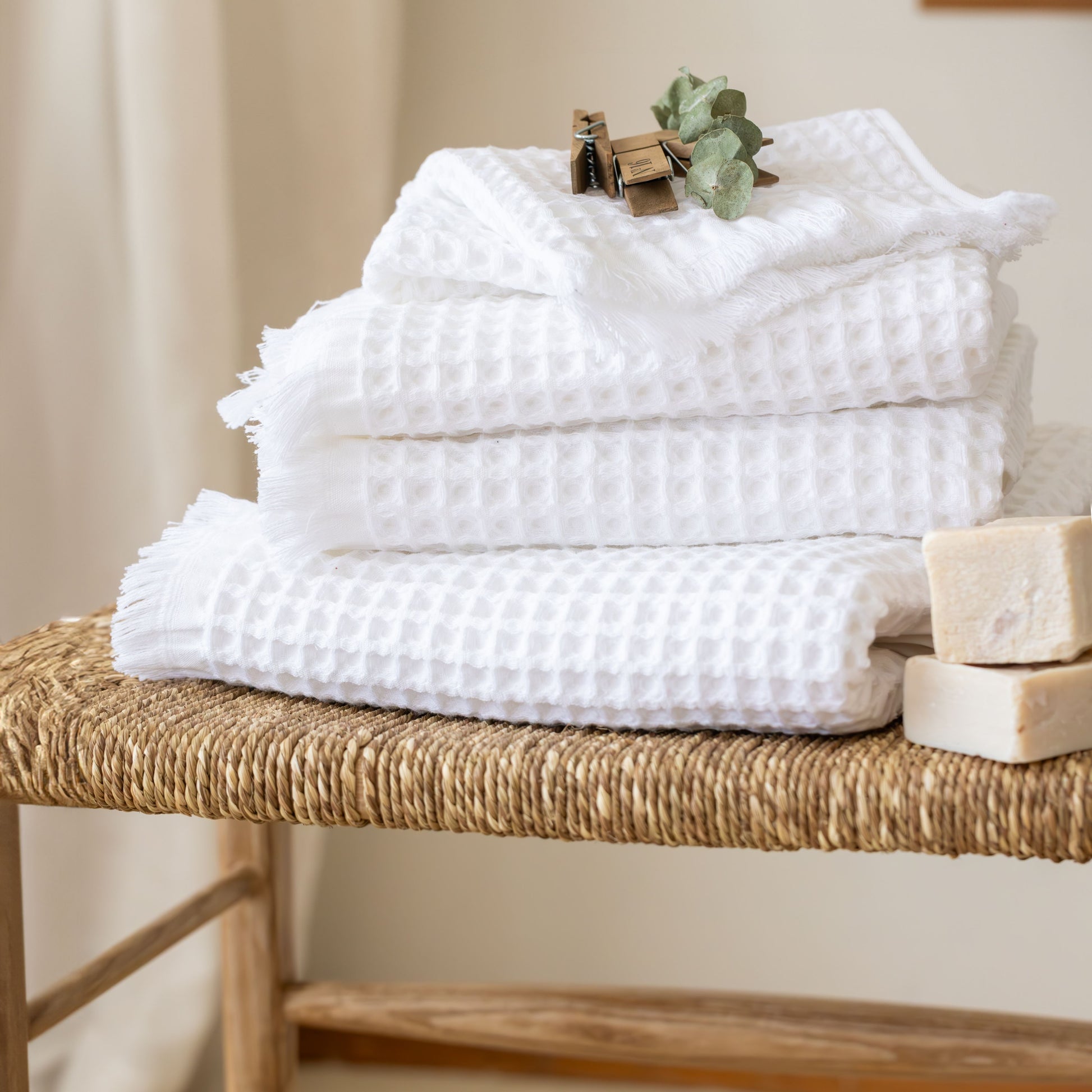 Pack of 25 Bulk Waffle Weave Washcloth Towels, Short Fringed, 100% Turkish Cotton, White-4